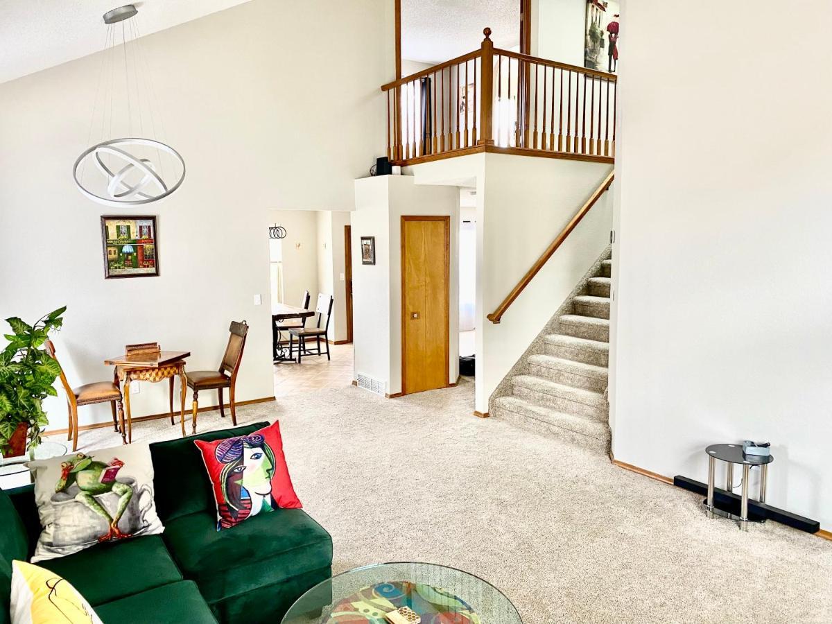 Artsy Home Close To Usafa With Fireplace And Patio Colorado Springs Kültér fotó